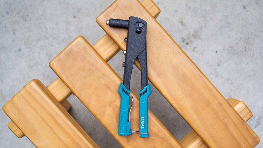 Total Hand Riveter 10.5